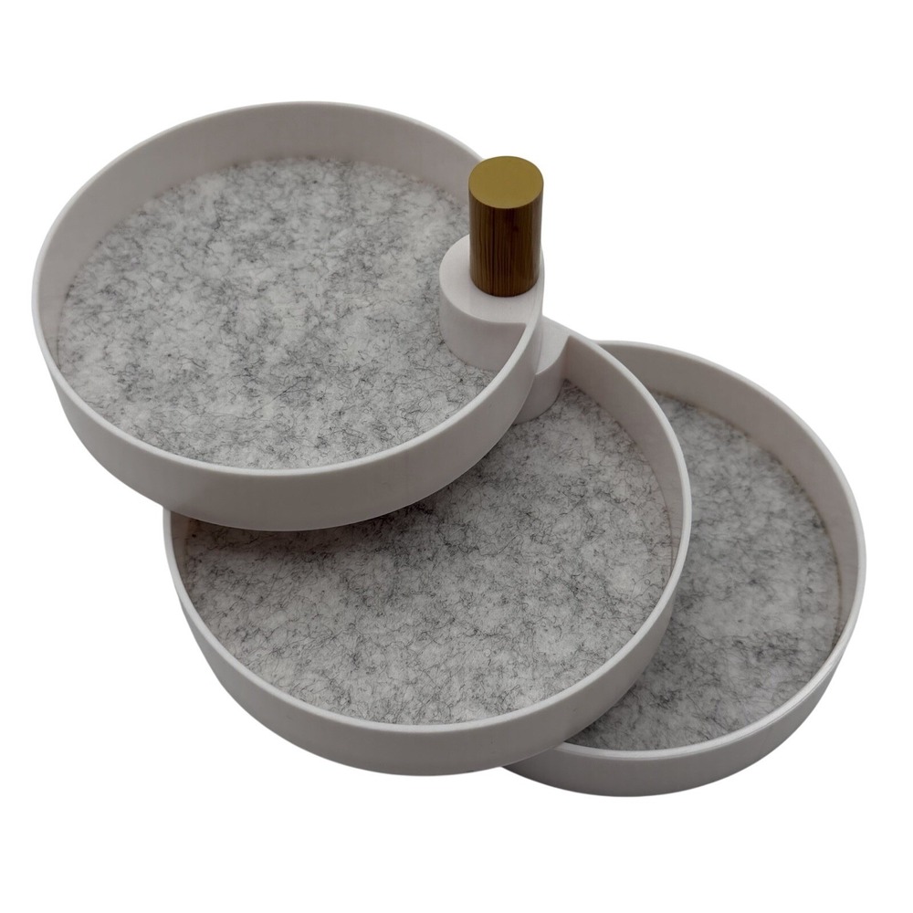 The 2Bandits 3-Tier‎ Spinning Jewelry Organizer White Gold Felt Lined New in Box